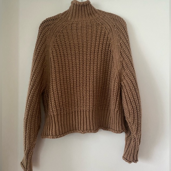 H&M knit sweater - Picture 4 of 4